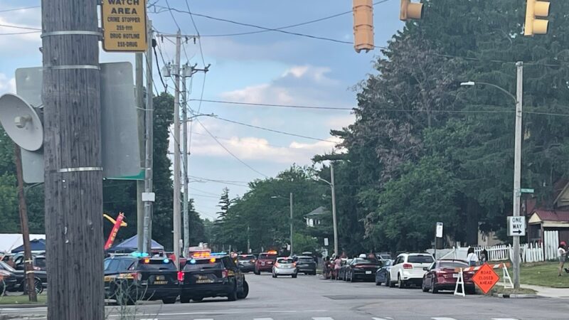 Atiradores abrem fogo durante evento a céu aberto em Toledo, Ohio, nos EUA
