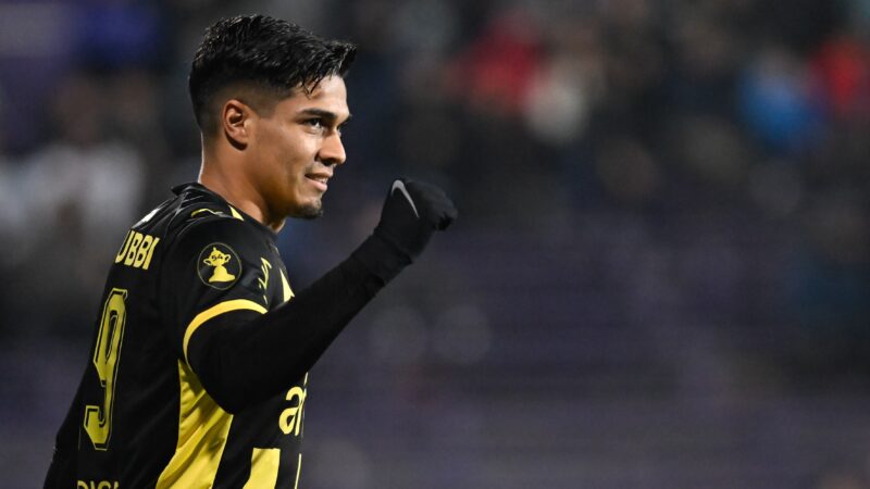 Peñarol avalia exercer compra de Arezo junto ao Grêmio; saiba mais