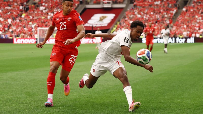 “São tão ruins que o jogo foi bom”: web se diverte com Suíça x Canadá na Copa; veja reações