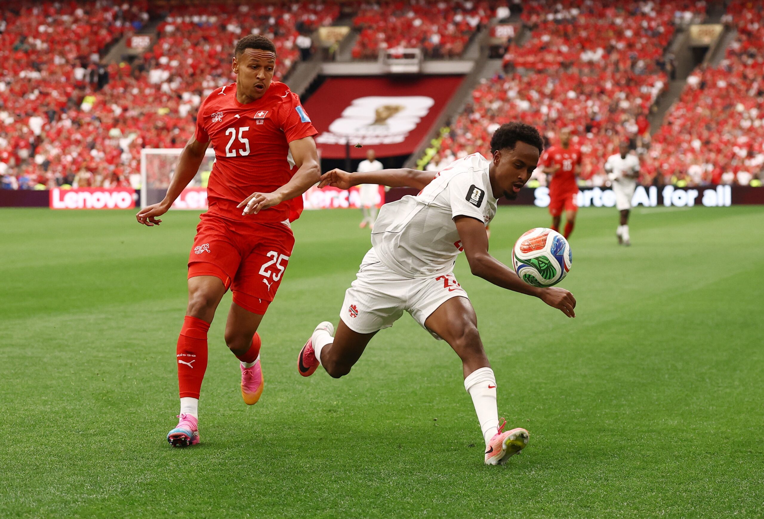 “São tão ruins que o jogo foi bom”: web se diverte com Suíça x Canadá na Copa; veja reações
