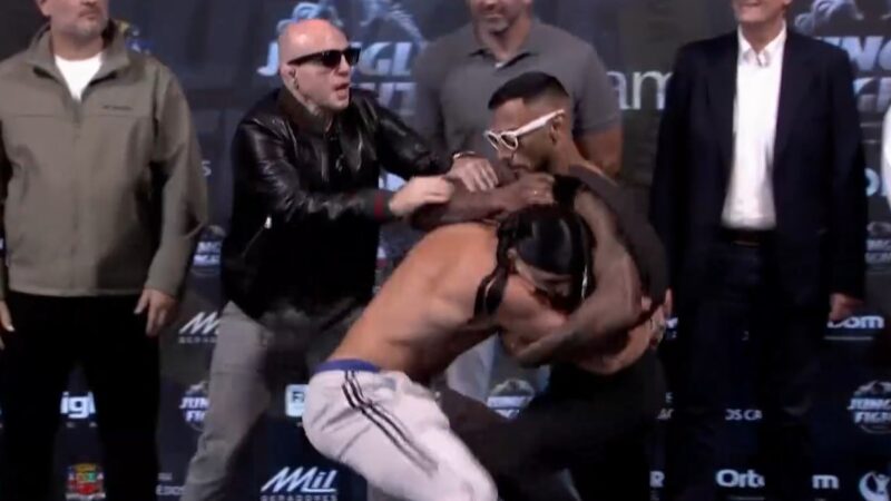 Jungle Fight 151: desafiante rouba cinturão do campeão em encarada