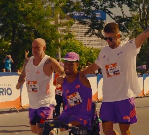 Gabrielzinho completa Maratona do Rio e celebra desafio: “Espero que seja a primeira de muitas”