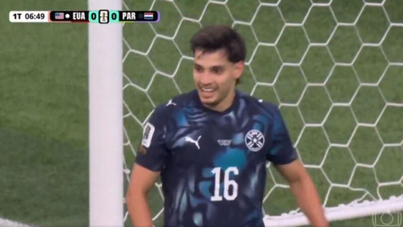Gol contra de Bobadilla, do São Paulo, na Copa do Mundo inspira zoações; veja