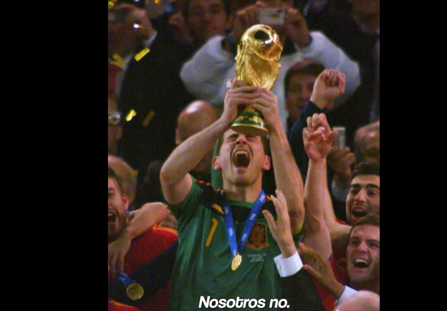 Espanha publica vídeo em clima de confiança antes de estreia na Copa:
“Nossa dança inesquecível”