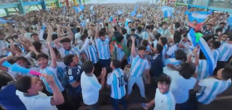 Torcedores da Argentina em Bangladesh vão à loucura com hat-trick de Messi; vídeo