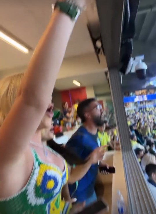 Virginia vibra com gol de Vini Jr. em Brasil x Escócia; veja vídeo