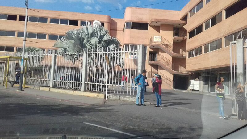ANTES e DEPOIS: fotos mostram edifícios completamente destruídos após terremoto na Venezuela