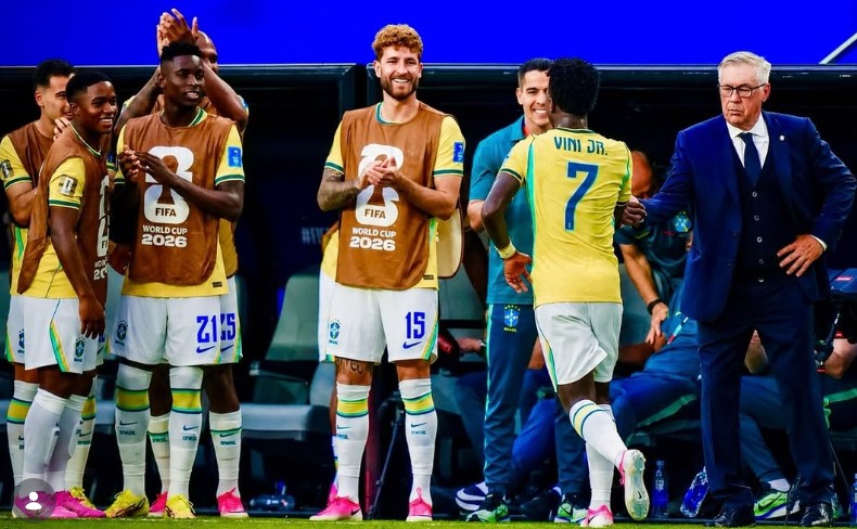Carlo Ancelotti posta mensagem após classificação para a segunda fase: “Vamos juntos”