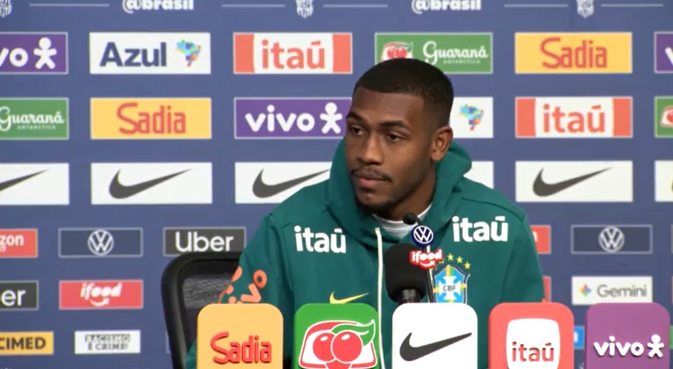 Rayan se diverte ao tentar apontar nome do jogador mais perigoso do Japão: “Só olhando o vídeo”
