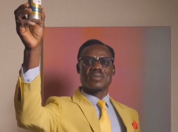Torcedor-estátua de RD Congo é criticado após fechar patrocínio: “Lumumba nunca aceitaria”