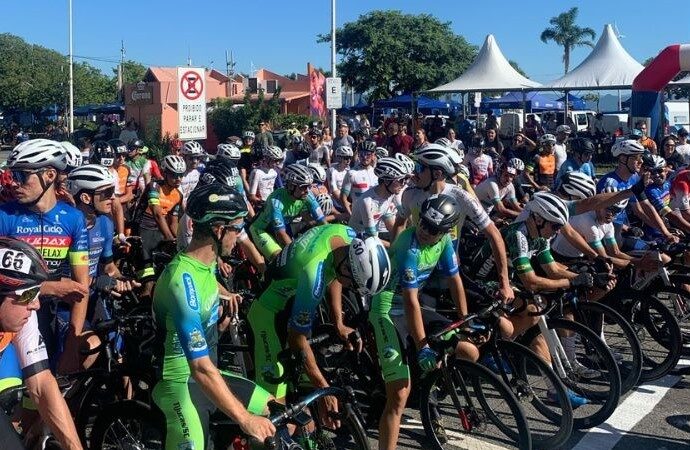 Florianópolis recebe cerca de 400 ciclistas para a Subida do Morro da Cruz