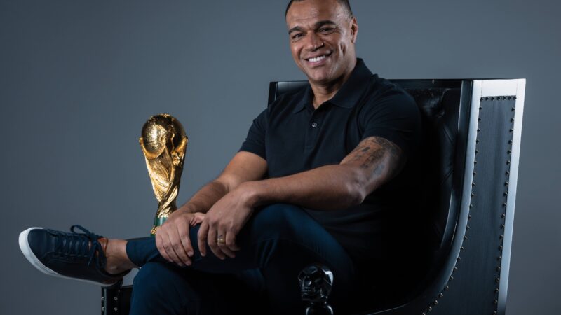 De Denílson a Bonmatí: a lista de ex-jogadores (ou que ainda jogam) comentaristas na Copa