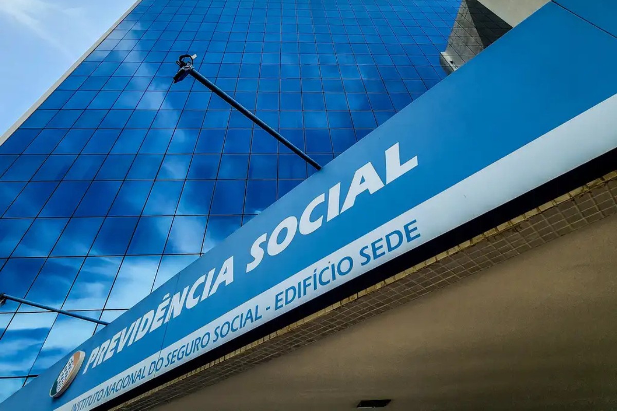 INSS estabelece novas regras e passa a exigir biometria em benefícios sociais; veja quem está isento
