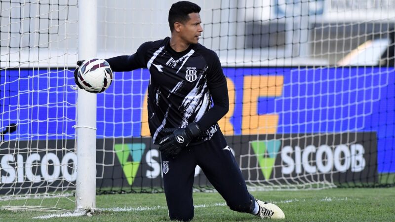 Atuação da Ponte: Diogo Silva pega pênalti, mas não evita nova derrota