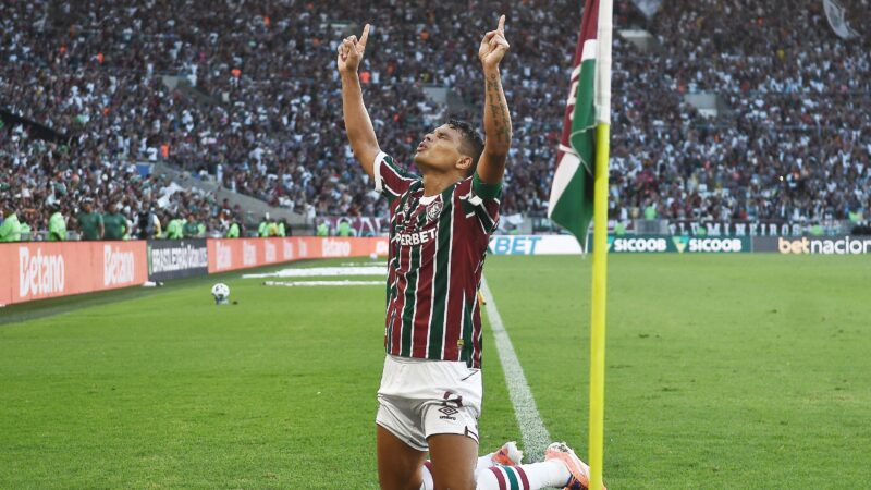 Hulk comemora contratação de Thiago Silva pelo Fluminense: “Bem-vindo de volta”