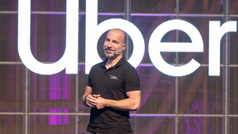 Uber demite 23% dos funcionários; maioria dos cortes atinge RH e recrutamento, diz agência