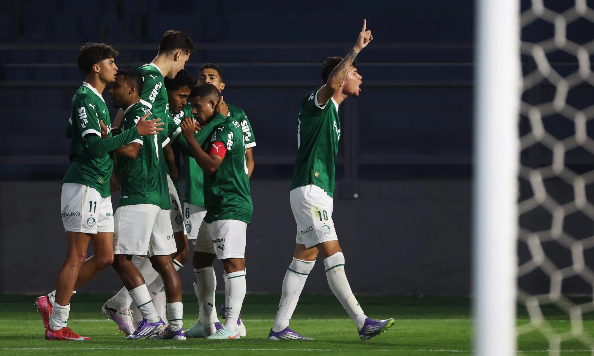 Palmeiras está a três passos de deixar campanha no Brasileirão sub-20 ainda mais histórica