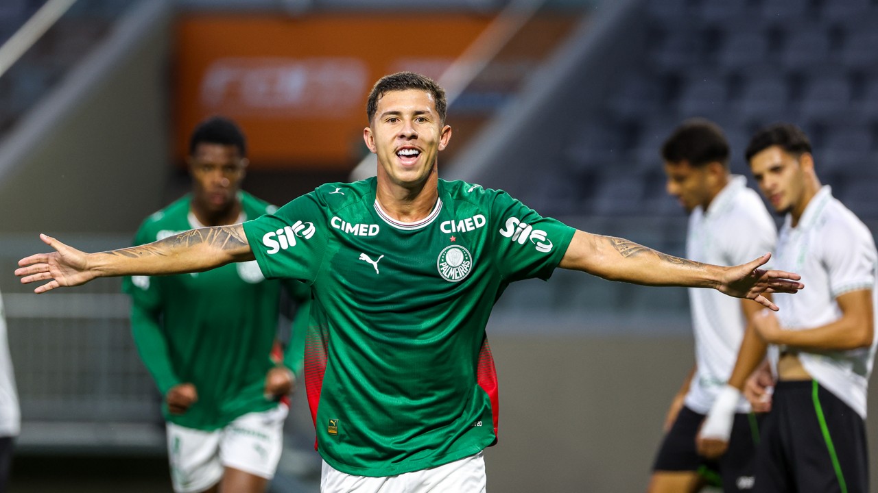 Palmeiras “transforma” atacante dispensado pelo Flamengo em artilheiro do Brasileirão sub-20