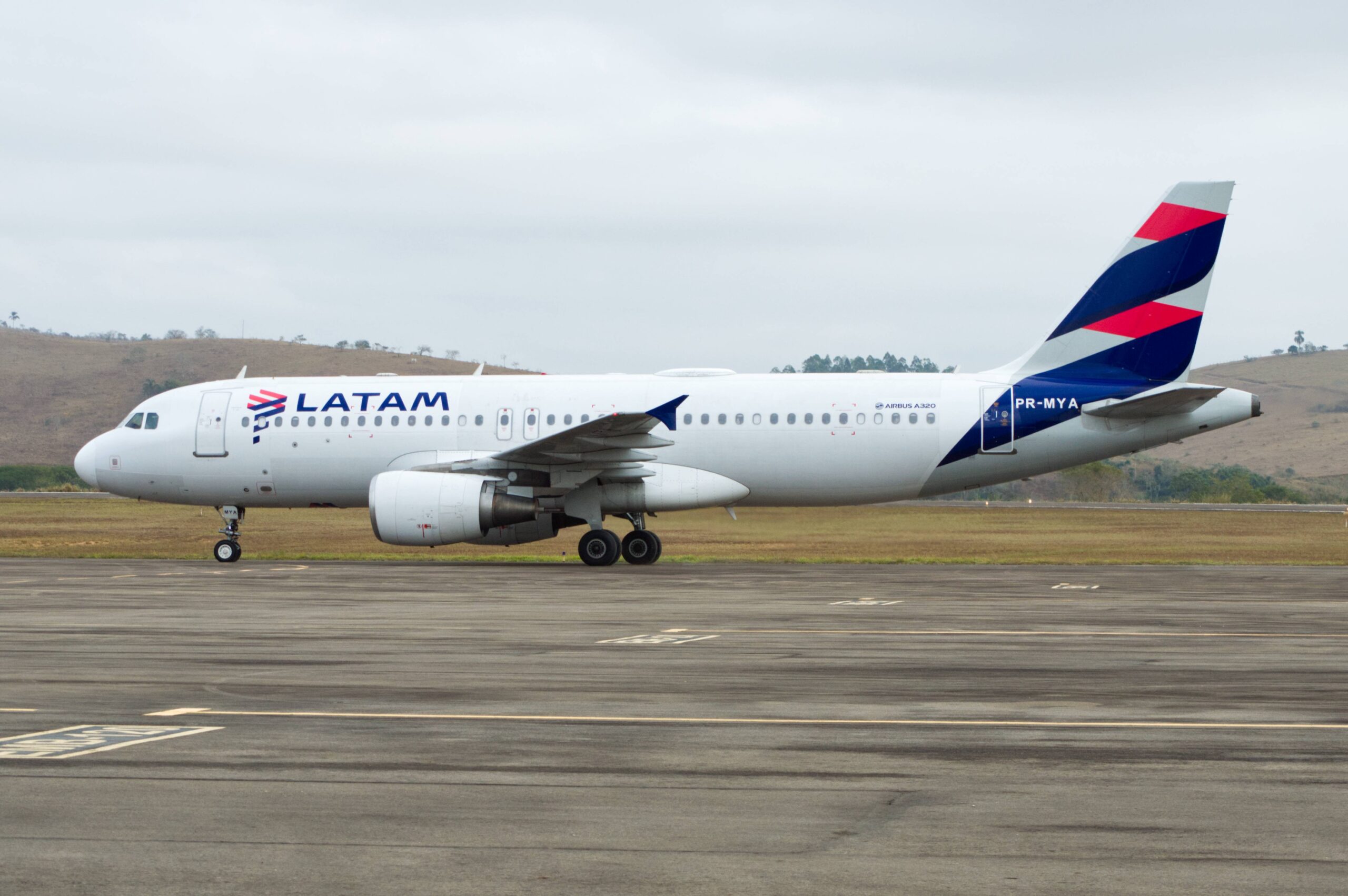 Latam reduz oferta de voos em junho e julho após alta do combustível, diz CEO