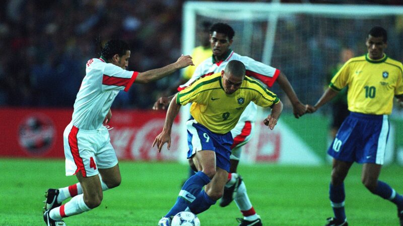 Como foi o único Brasil x Marrocos de Copa? Veja o show de Ronaldinho e a treta entre Dunga e Bebeto