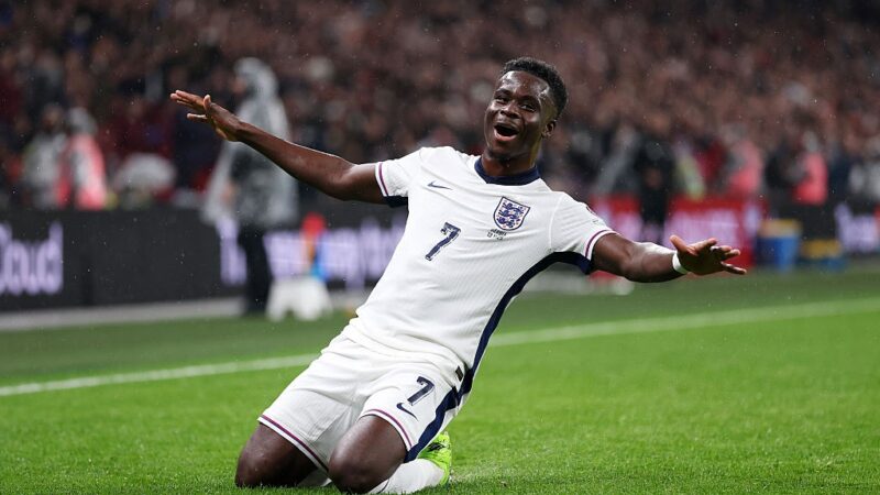 Vice-campeão da Champions tem titularidade colocada em dúvida para estreia da Inglaterra na Copa