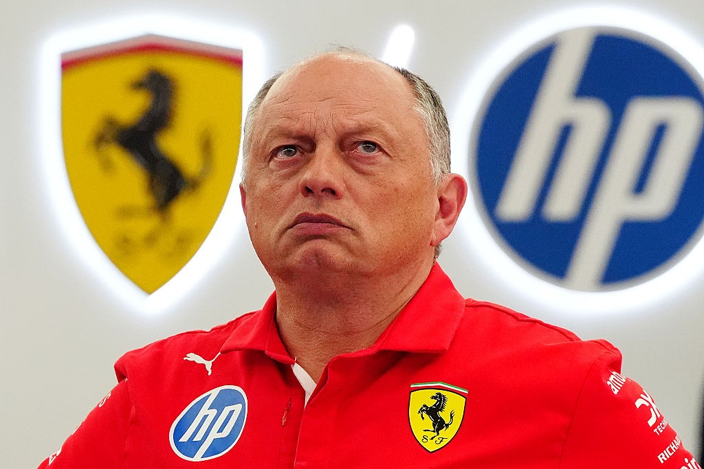 Chefe da Ferrari é internado em hospital de Mônaco