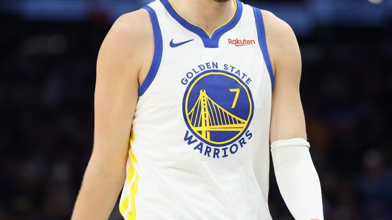 Warriors renovam com Porzingis por dois anos em contrato de mais R$ 200 milhões