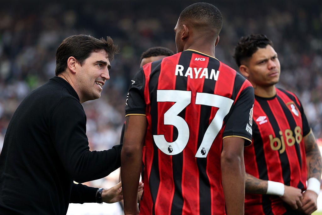 Técnico de Rayan no Bournemouth é o escolhido para assumir o Liverpool, diz jornal