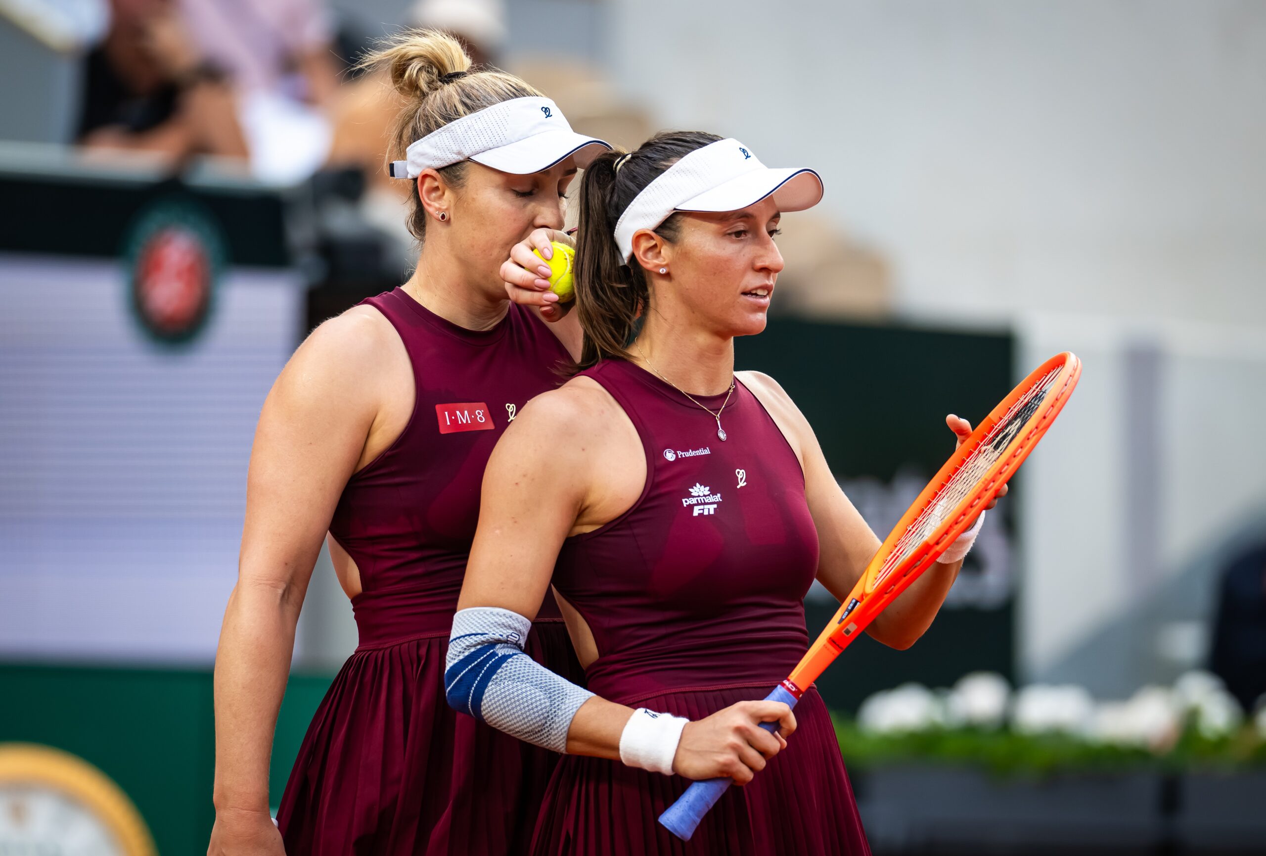 Luisa Stefani é eliminada no torneio de duplas em Queen’s
