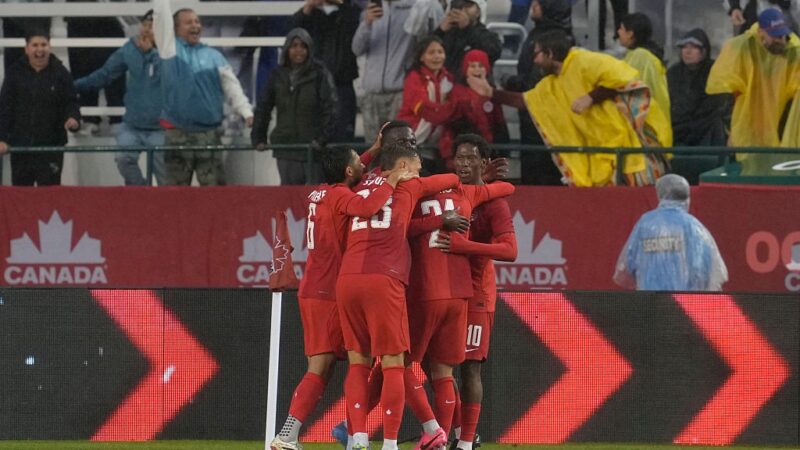 Canadá vence o Uzbequistão em teste antes da Copa do Mundo