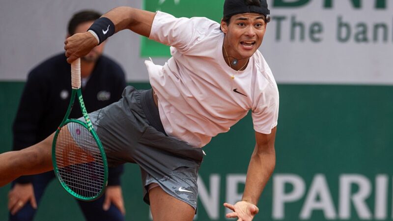 Guto Miguel fatura título de Roland Garros e se torna 1º brasileiro campeão juvenil do Grand Slam