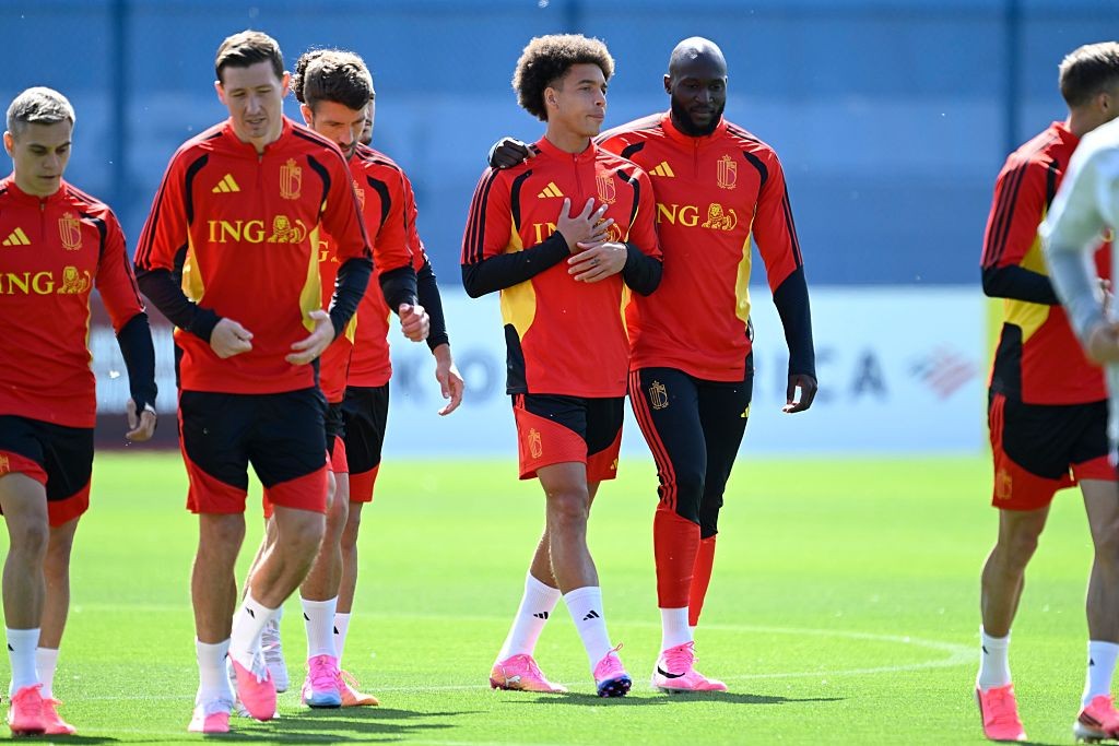 Preocupada com o calor, Bélgica usa sauna e banhos quentes para se adaptar ao clima antes da Copa