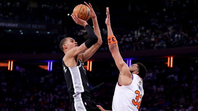 Com 32 pontos de Wembanyama, Spurs vencem jogo 3 das finais da NBA contra os Knicks