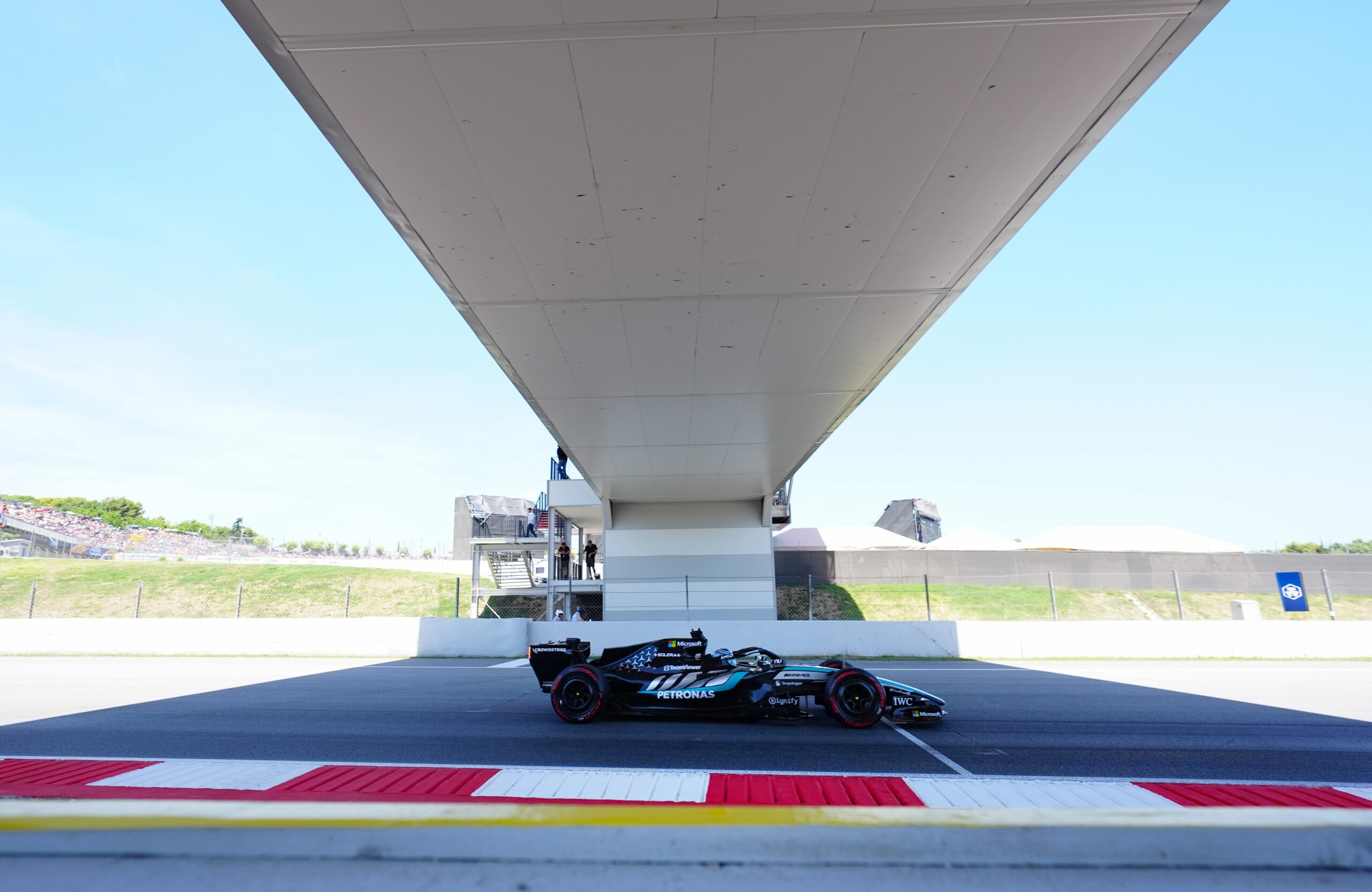 GP de Barcelona-Catalunha: Russell lidera o 3º treino livre; Bortoleto é 11º