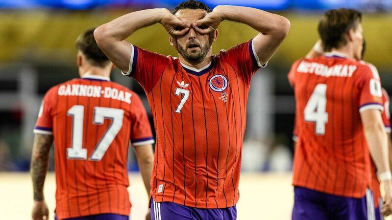 Gol de John McGinn faz Escócia encerrar jejum de 10.255 dias em Copas do Mundo