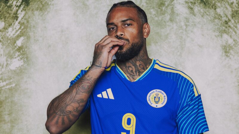 Quem é o amigo de Memphis que quase jogou Copa pela Holanda e virou esperança de gols de Curaçao