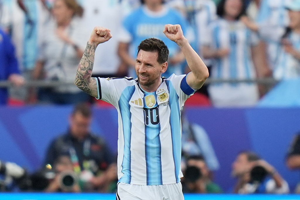 Messi comemora estreia da Argentina na Copa: “Orgulhoso de ver este grupo competir”