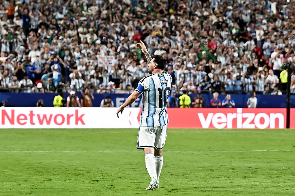 Messi revela inspiração em Rafael Nadal: “Me identifico muito com ele”