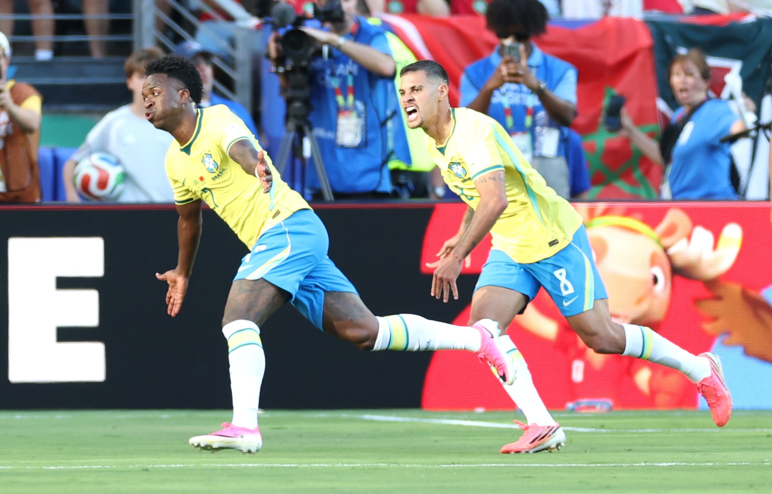 Estrelas decepcionam, e Bruno Guimarães é destaque do Brasil na estreia no Cartola da Copa
