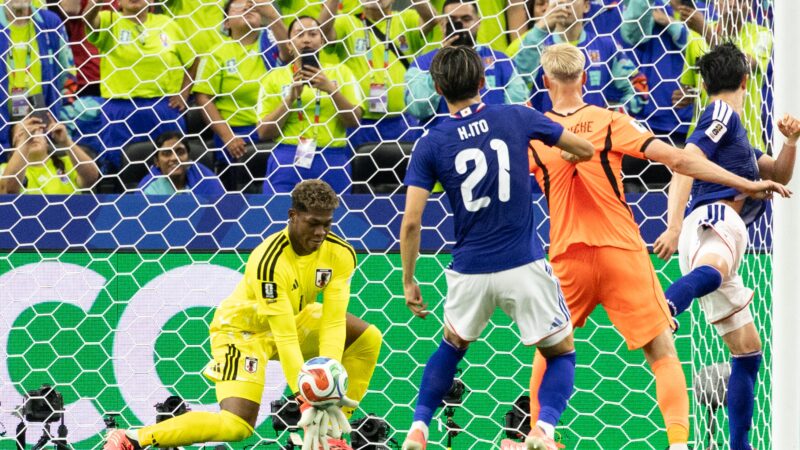 Fifa coloca voluntários em camarotes não vendidos para Holanda x Japão