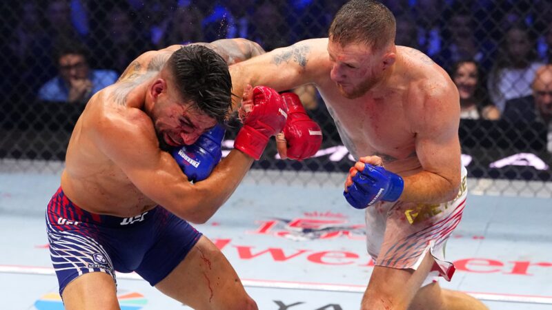 UFC Casa Branca: Gaethje “quebra a banca”, vence Topuria e unifica título dos leves