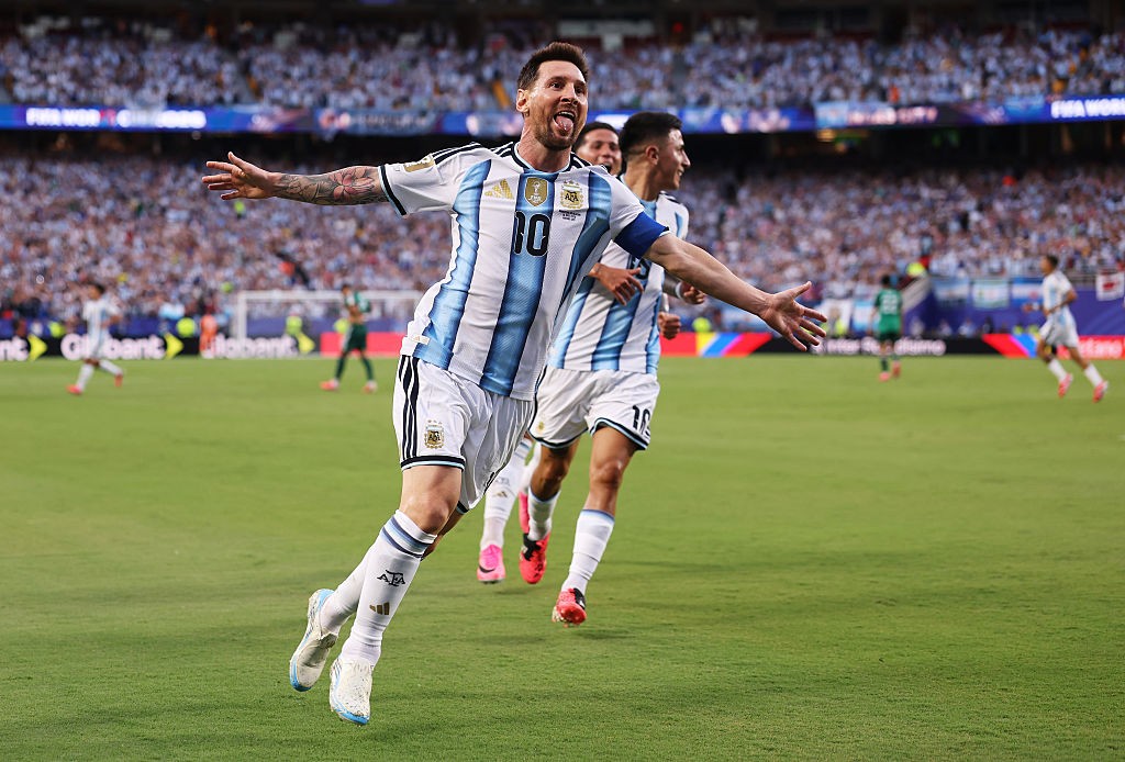 Messi explica choro em gol e festeja recorde pela Argentina: “Voltamos a nos emocionar”