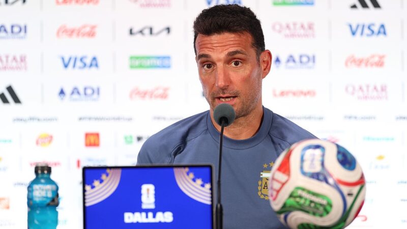 Scaloni diz que Lionel Messi vai começar no banco contra a Jordânia