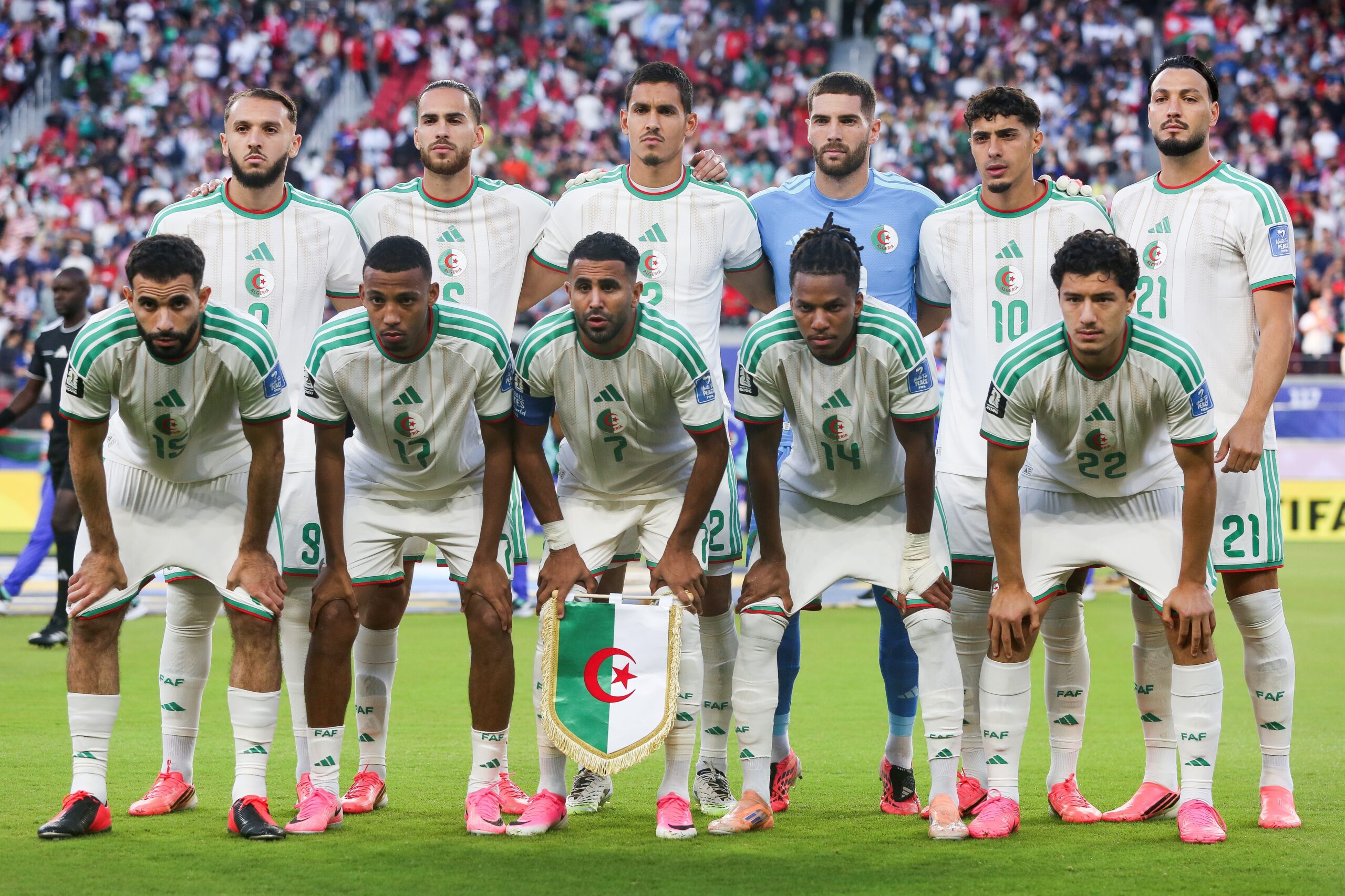 Canal de TV é suspenso na Argélia por fazer “acusações graves” contra a seleção