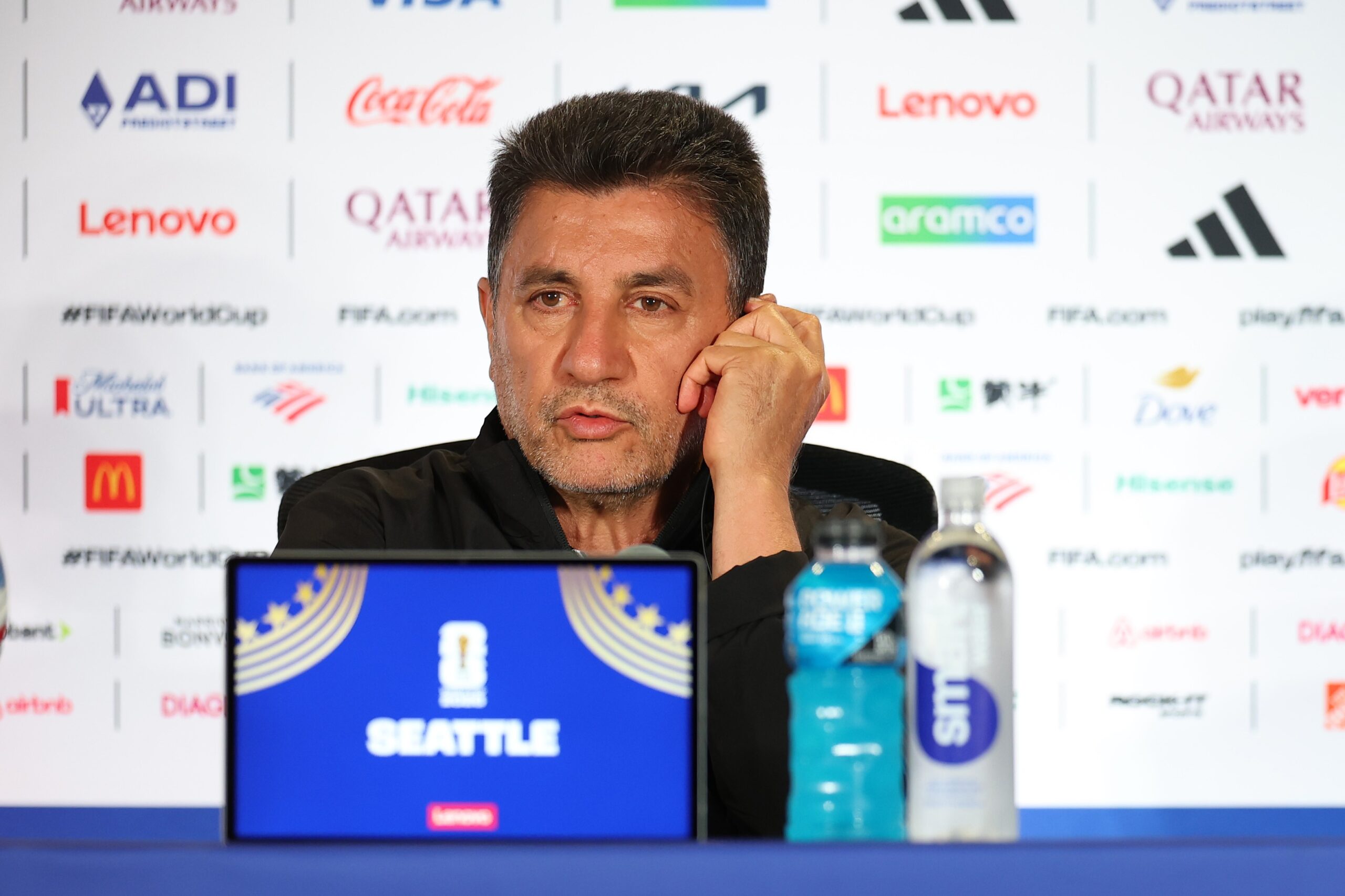 Técnico do Irã evita menções a “Jogo do Orgulho” na Copa: “Futebol será único foco”