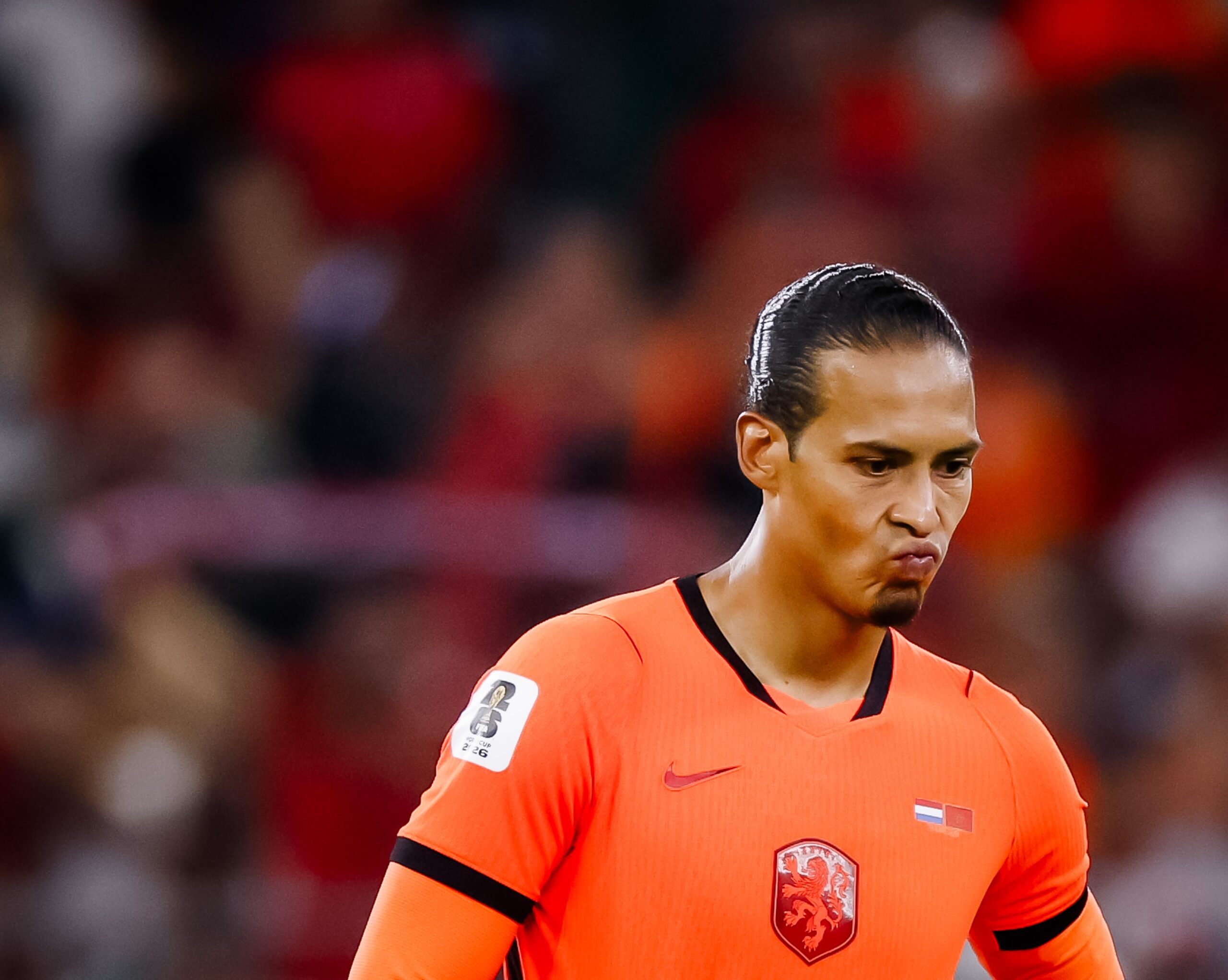 Van Dijk lamenta eliminação da Holanda na Copa: “Momentos terríveis para um jogador”