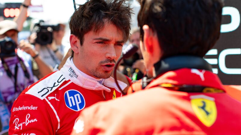 Leclerc se frustra pelo rádio com carro da Ferrari: “É horrível”