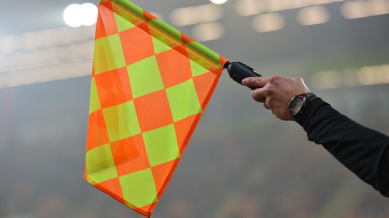 VAR fará alerta instantâneo a bandeira em impedimentos de mais de 10cm na Copa do Mundo