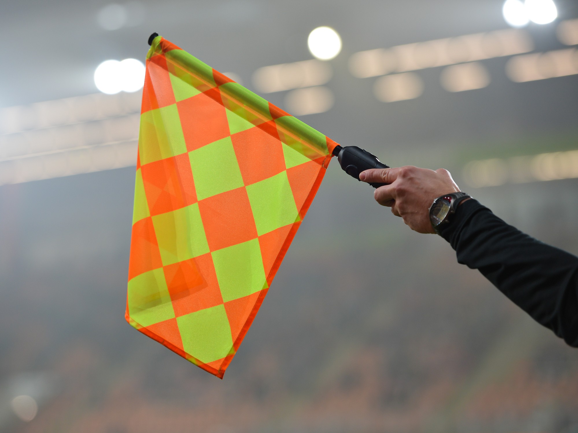 VAR fará alerta instantâneo a bandeira em impedimentos de mais de 10cm na Copa do Mundo