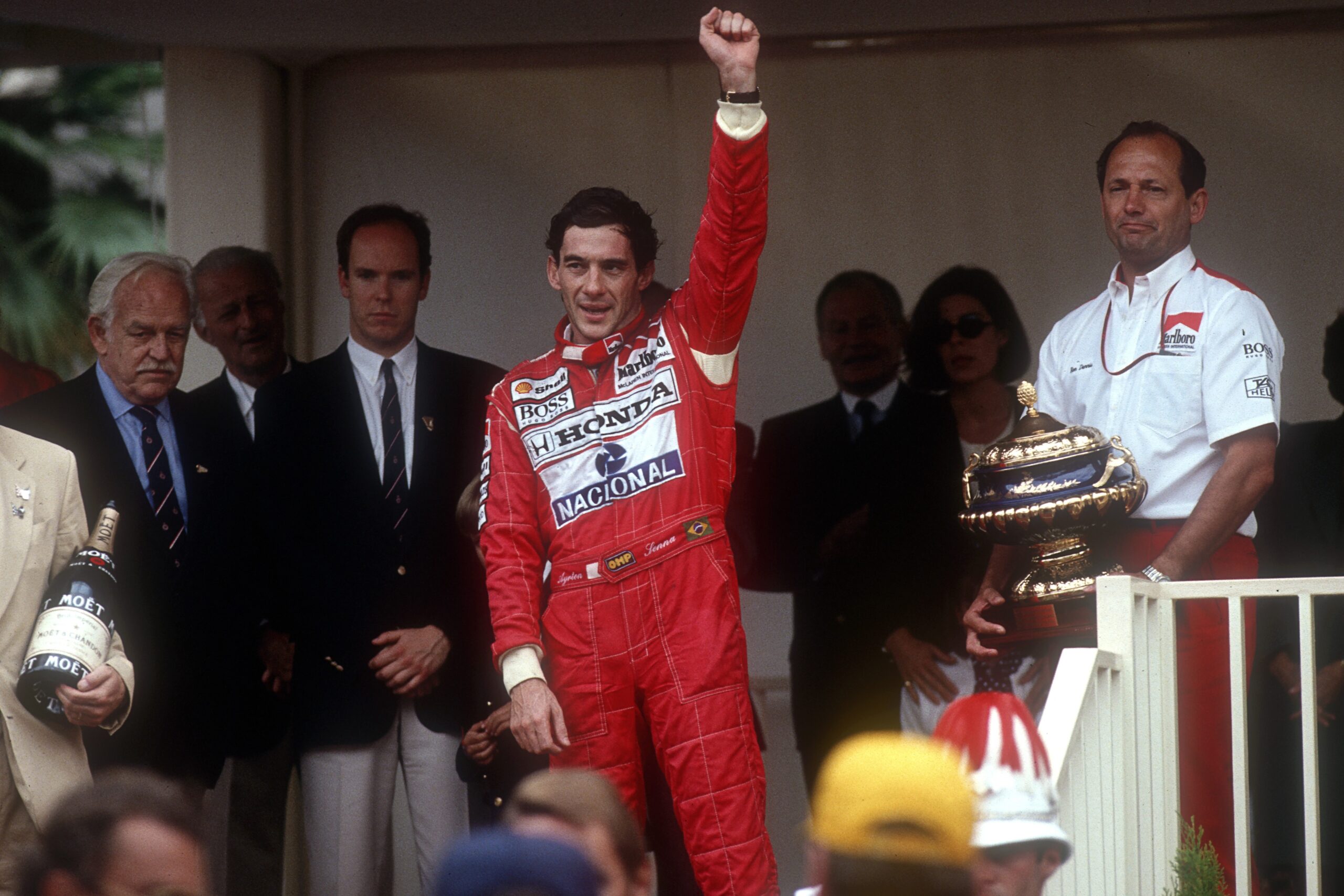 Qual foi o momento mais marcante de Ayrton Senna no GP de Mônaco? Vote em seu favorito